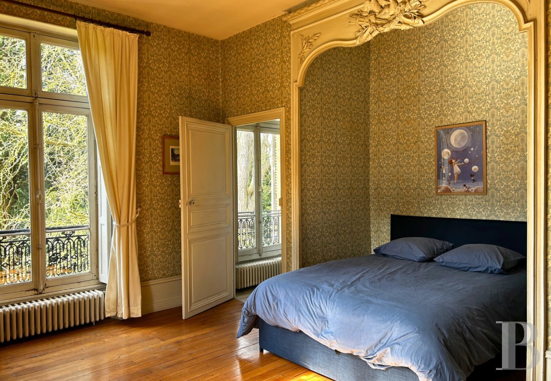 En Saône-et-Loire, au cœur de la ville d’Autun, une demeure d’inspiration palladienne dans un parc de près d’un hectare - photo  n°13